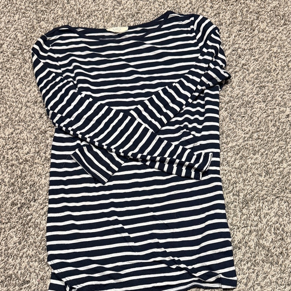 Navy stripped long sleeve shirt